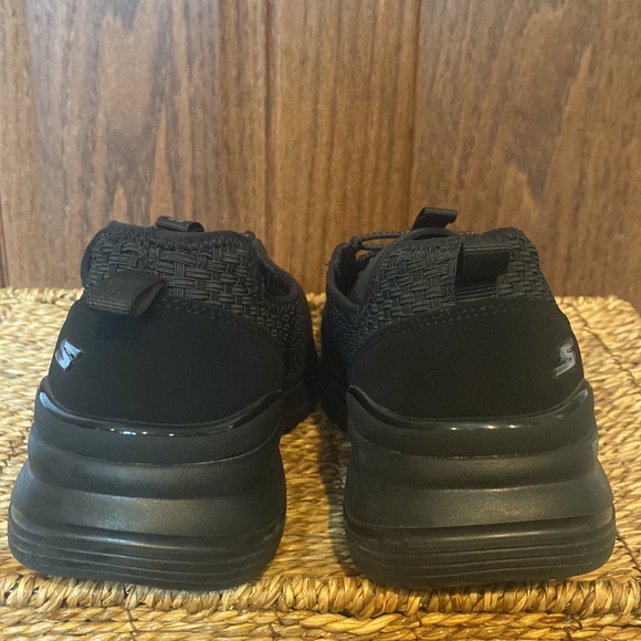 Women's Skechers GOwalk Stretch Fit Basket Wind Slip On Sneaker-Black-Sz 11 - Picture 7 of 15